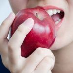 Vì sao táo tốt cho đường ruột?